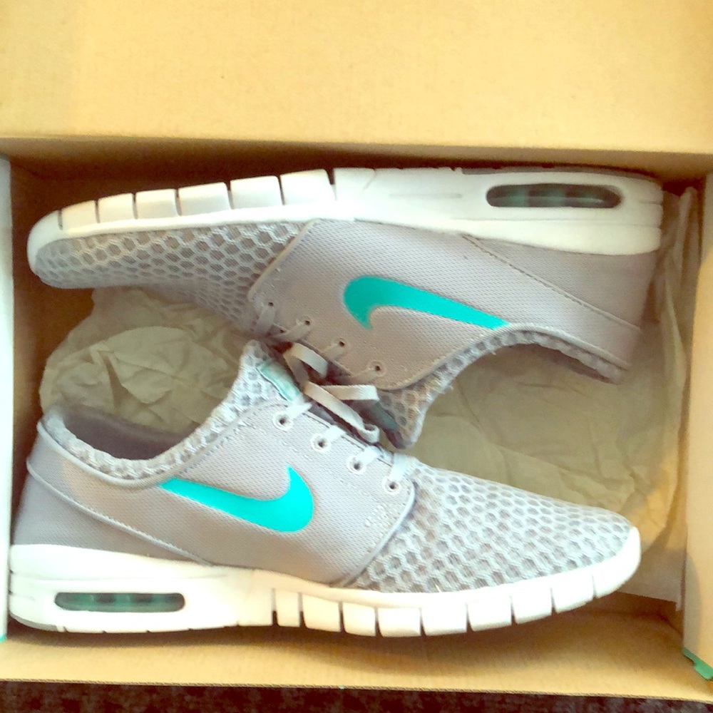 Men’s shoes